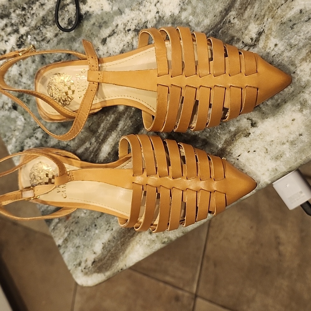 NWT Nordstrom Rack, Size 6.5, Vince Camuto